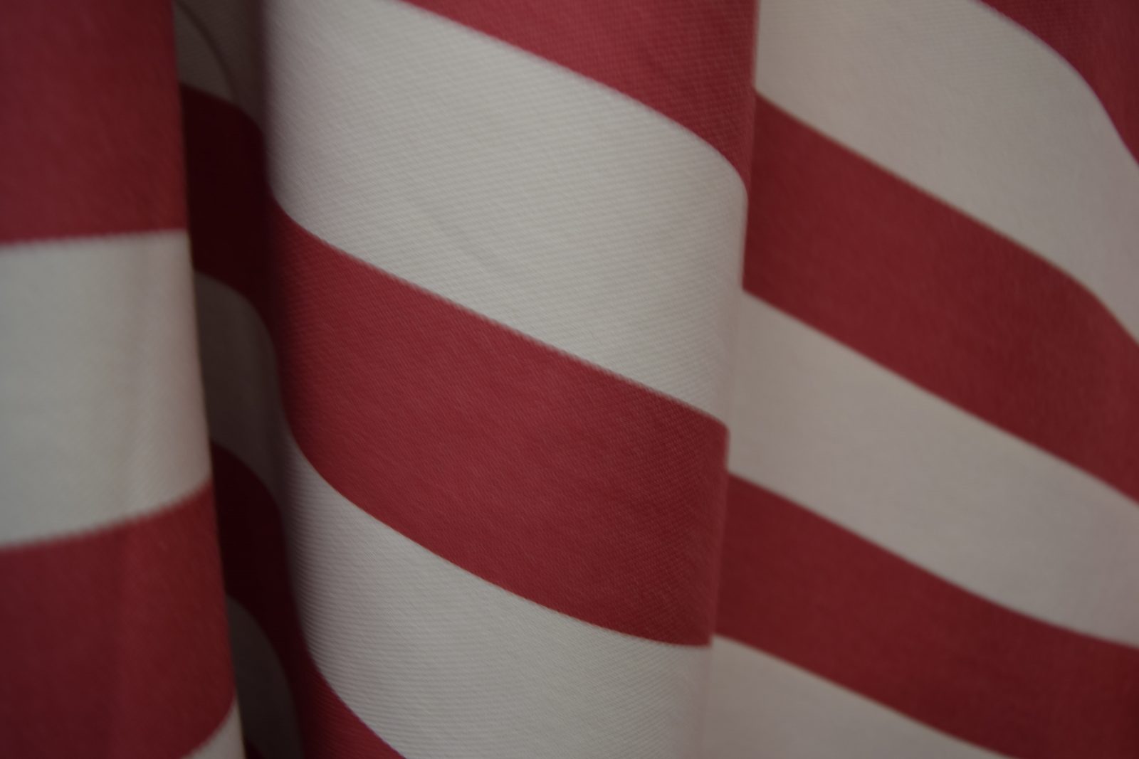 tela rayas ancha blanco rojo 100 algodon detalle lucio