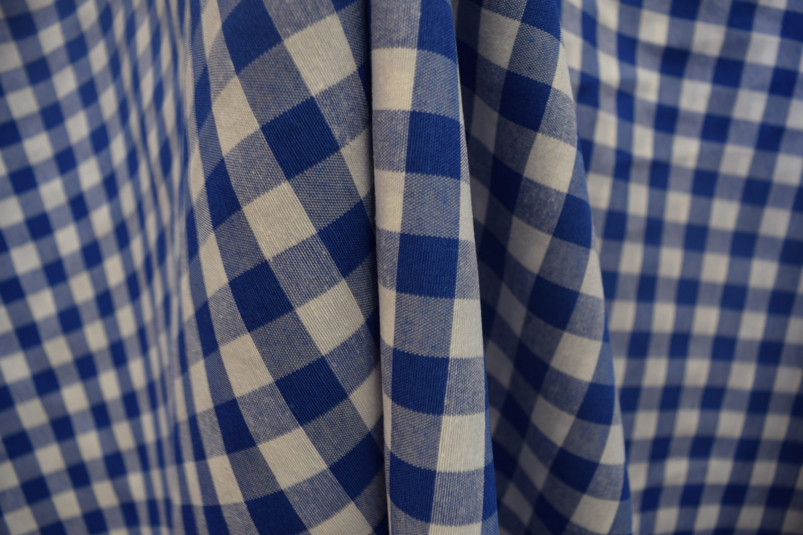tela cuadro medio azul vichy algodon poliester detalle lucio