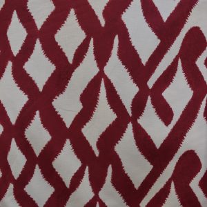 tela geometrica color cereza blanco 100 algodon lucio