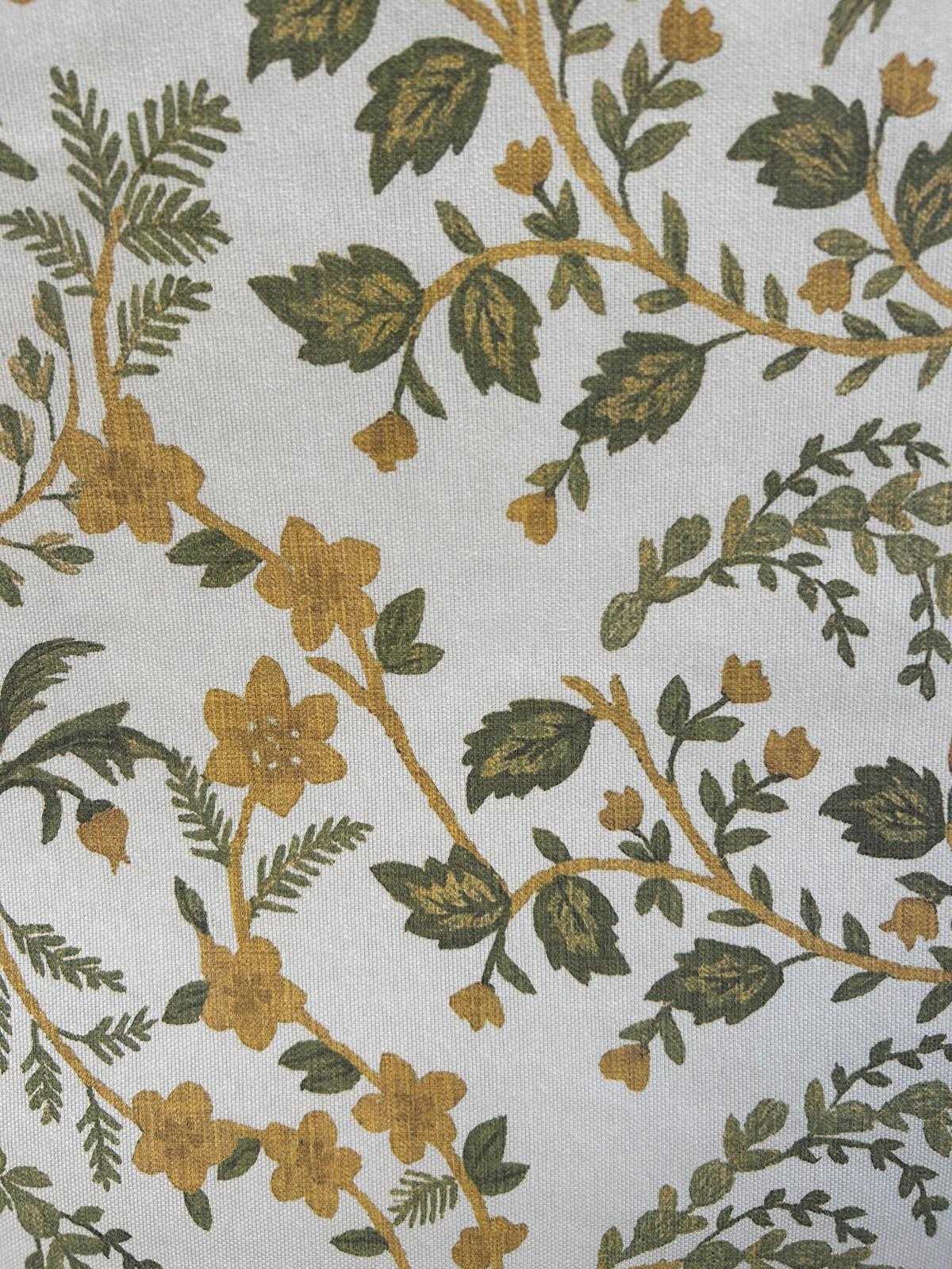 tela estampada floral verde mostaza detalle lucio