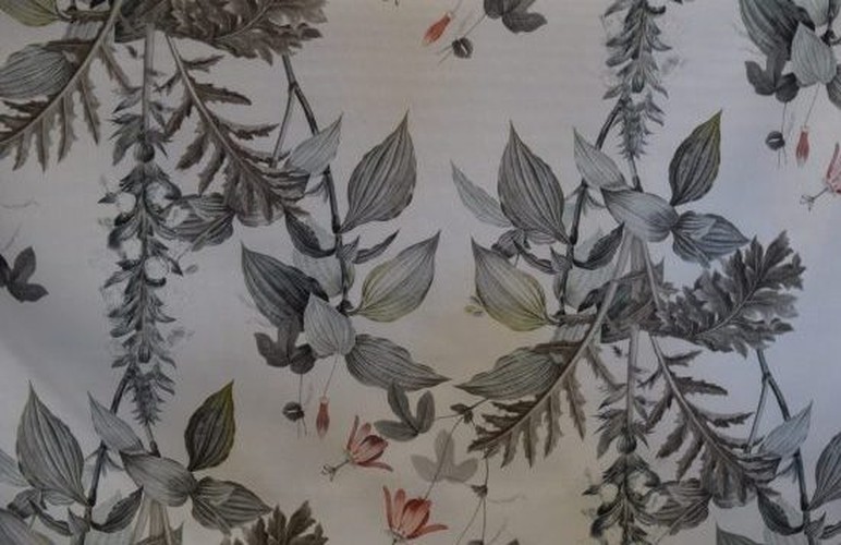 Tela asterace estampado flores gris ancho 280cm